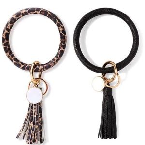 Two wristlet keychain